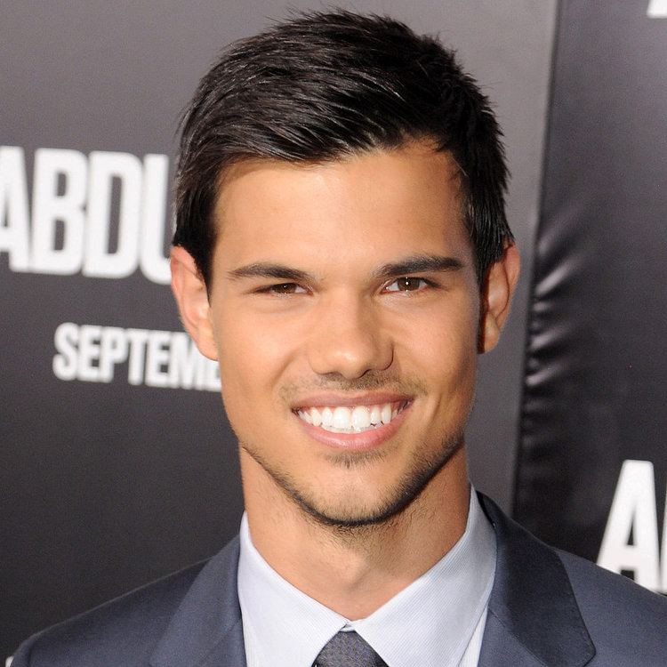 Taylor Lautner Taylor Lautner Interview on Breaking Dawn and Brad Pitt