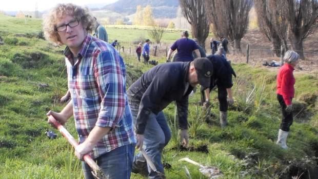 Te Radar Comedian Te Radar digs deep in Northland Stuffconz