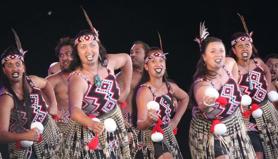 Te Whānau-ā-Apanui Te Whanau a Apanui NZ culture and tradition Pinterest Tes