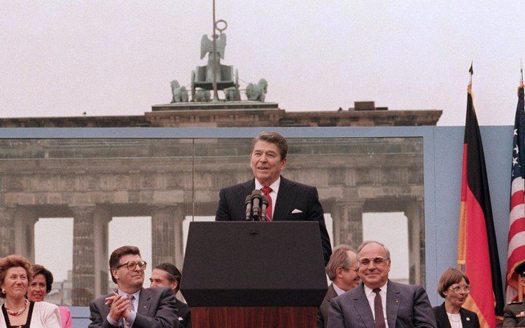 Tear down this wall! Remembering Reagan The Story Behind His 39Tear Down This Wall39 Speech