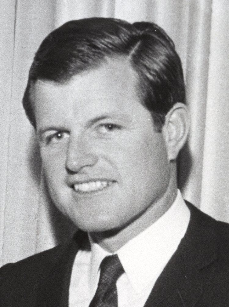 Ted Kennedy Ted Kennedy Wikipedia the free encyclopedia