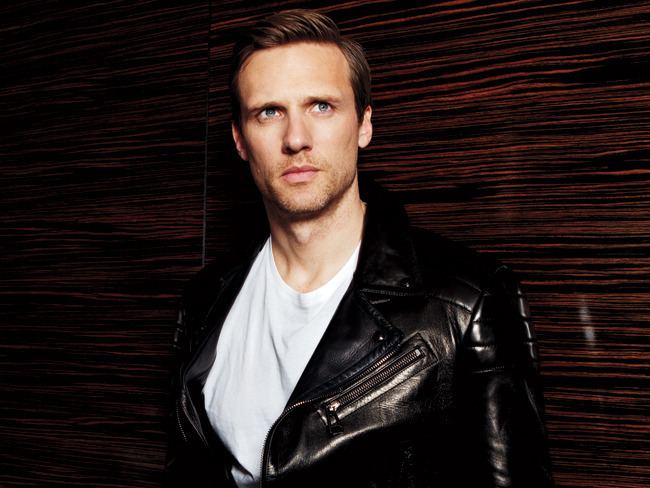 Teddy Sears 9728contentteddysearsmastersofsexjpg