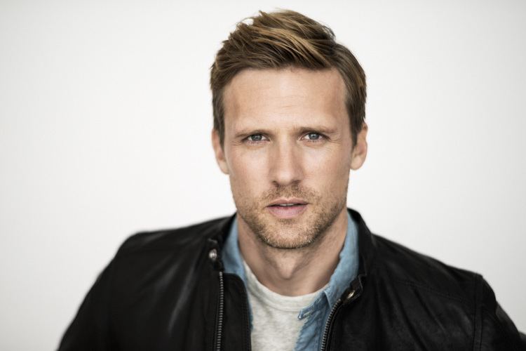 Teddy Sears Teddy Sears To Star In CBS Drama Pilot 39Doubt39 Deadline