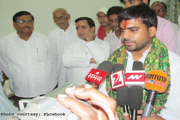 Tej Pratap Singh Yadav Tej Pratap Singh casts ballot in Mainpuri says no Modi