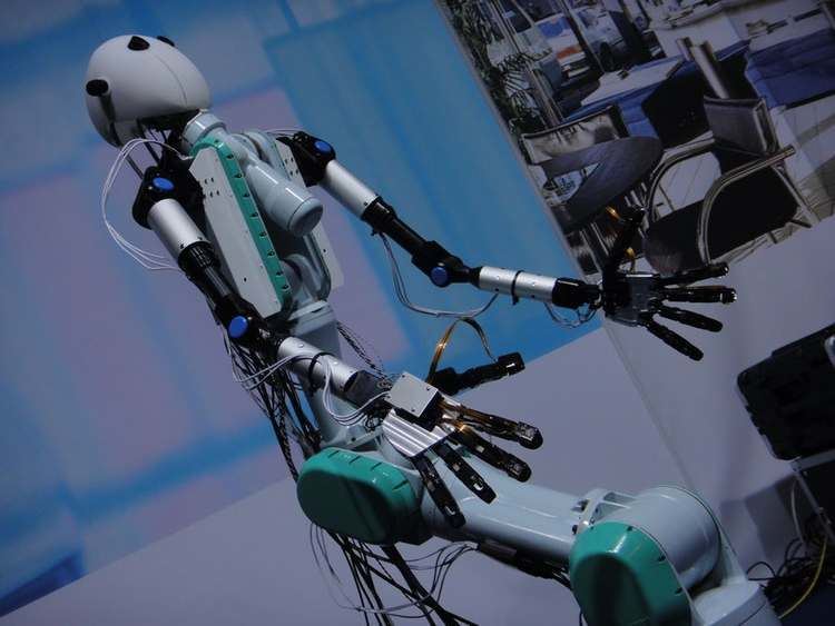 Telexistence Robotic avatar transmits realtime sensations of remote environment