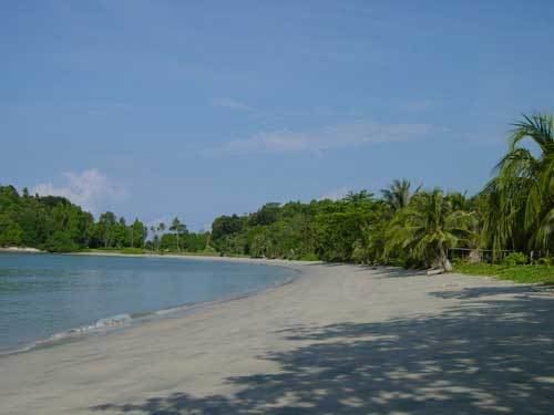 Teluk Rubiah Teluk Rubiah a lost resort near Lumut and Pangkor now in use as