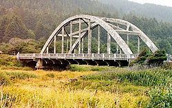 Ten Mile Creek Bridge (Oregon) httpsuploadwikimediaorgwikipediacommonsthu