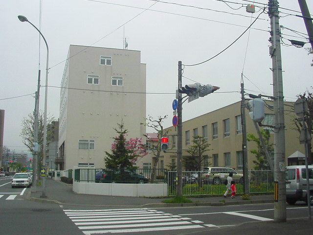 Tenshi College