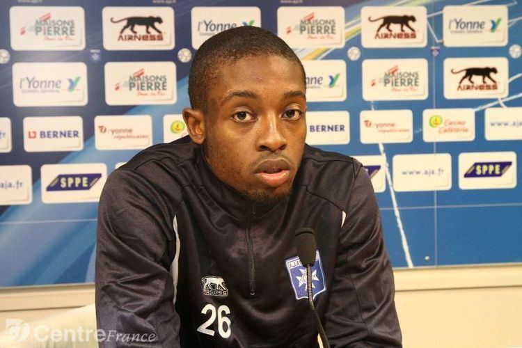 Terence Makengo wwwlyonnefr Football AUXERRE 89000 Terence