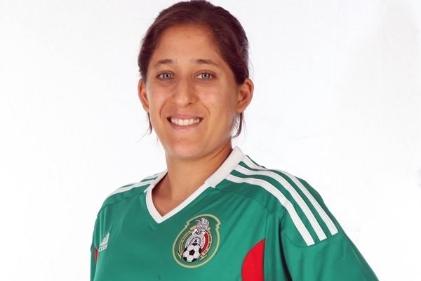 Teresa Noyola Gana Teresa Noyola el trofeo Hermann Futbol Mxico