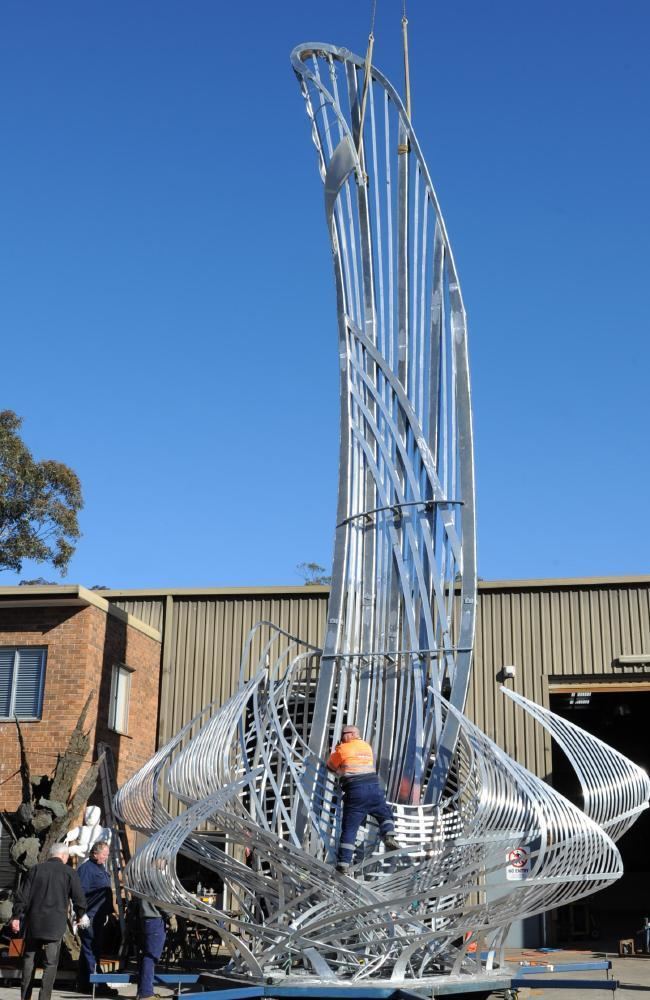 Terrance Plowright Sydneys fourstorey Uniting a Nation sculpture gifted by