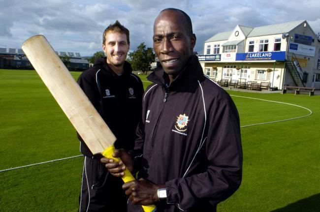 Terry Hunte Terry Hunte reaches run milestone and points to Sir Viv Richards as