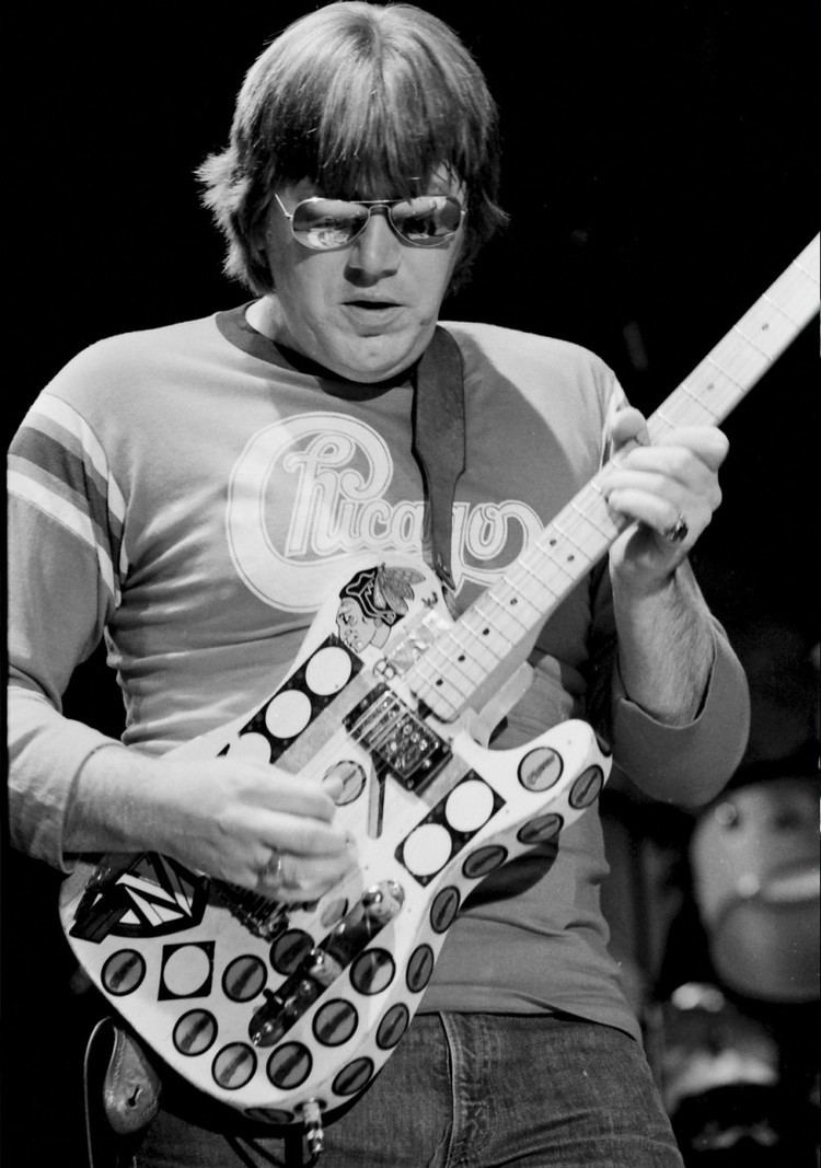 Terry Kath Chicago the life and tragic death of Terry Kath Classic Rock
