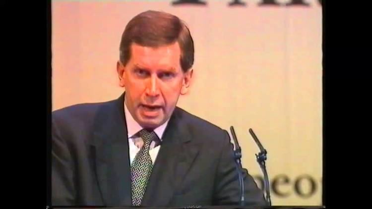 Terry Smith (businessman) Judy Clemenston introduces Terry Smith Referendum Conference 1996