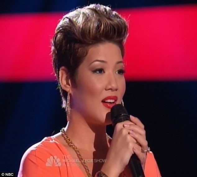 Tessanne Chin The Voice 2013 Adam Levine begs Tessanne Chin to join his team