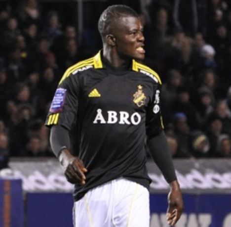 Teteh Bangura United check out Sierra Leone striker Bangura after