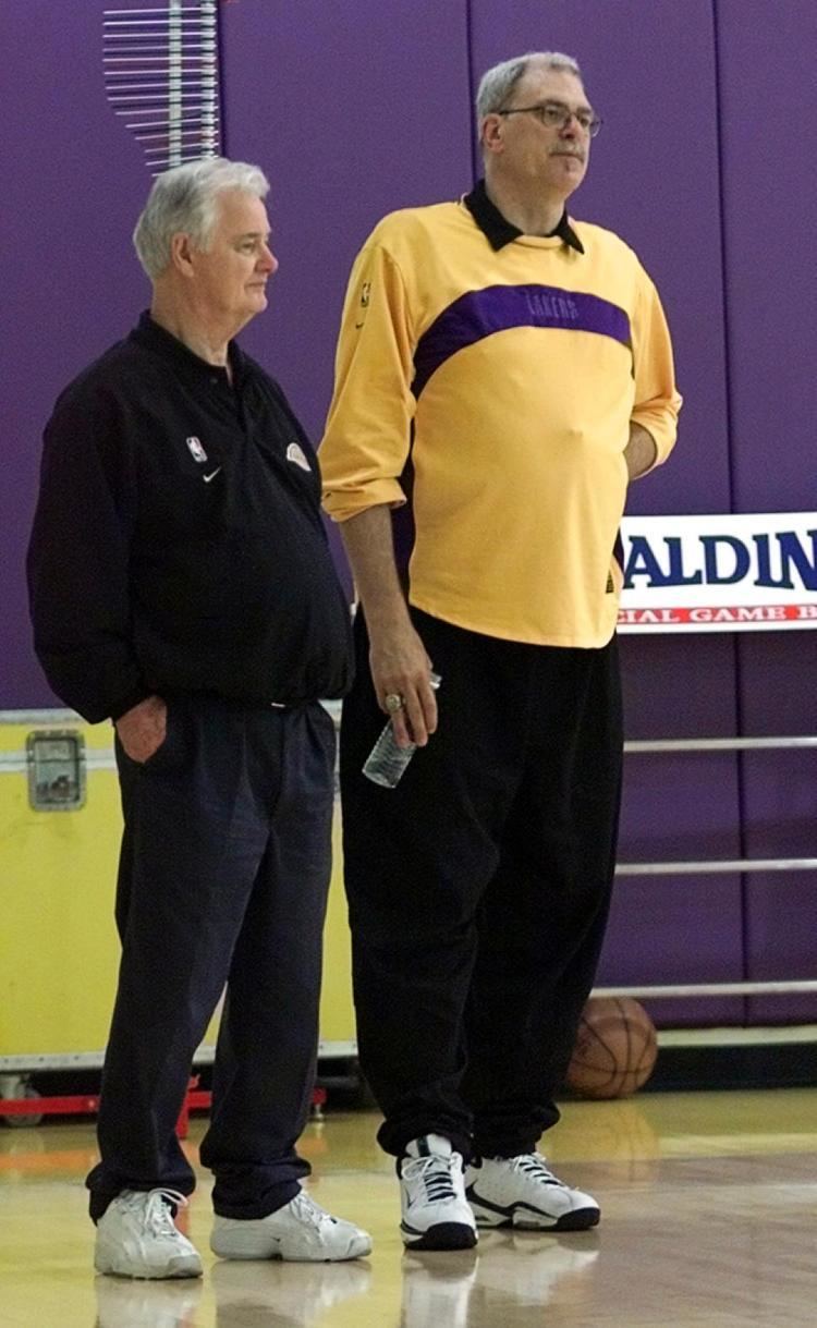 Tex Winter Meet the man behind Phil39s Triangle offense NY Daily News