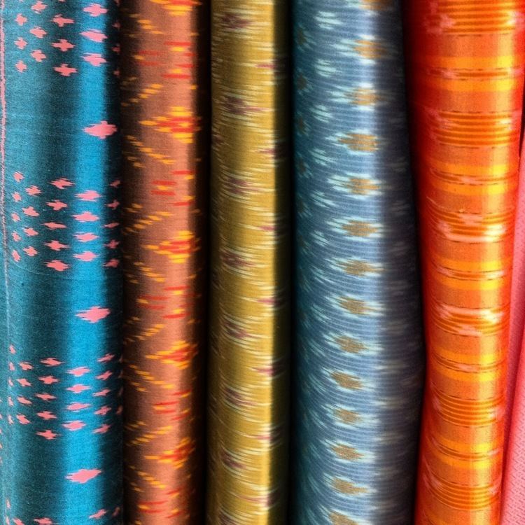 Thai silk Thai Silk infinite twist