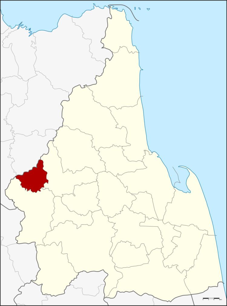 Tham Phannara District