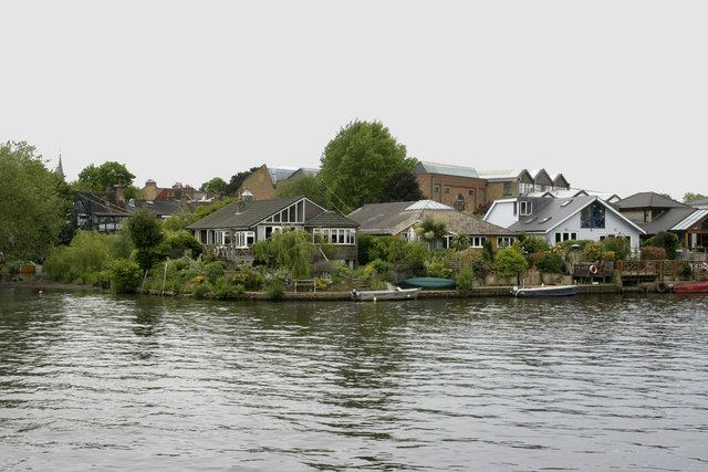 Thames Ditton Island Thames Ditton Island David Kemp ccbysa20 Geograph Britain