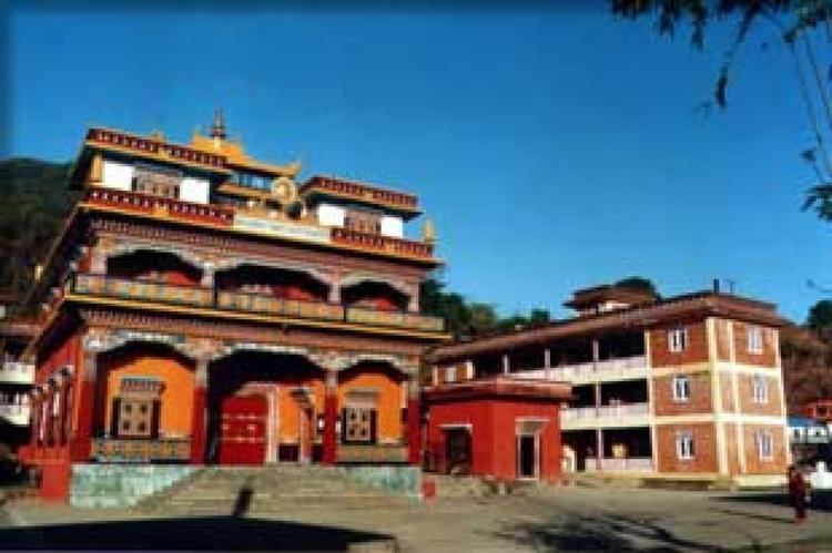 Tharpa Choling Monastery FileTharpacholingmonasteryjpg Chinese Buddhist Encyclopedia
