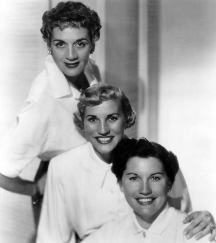 The Andrews Sisters The Andrews Sisters Wikipedia