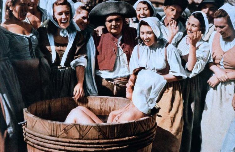 The Bath in the Barn (1943 film) images3cinemadeimedia38531963853ZwgbdajZqk8