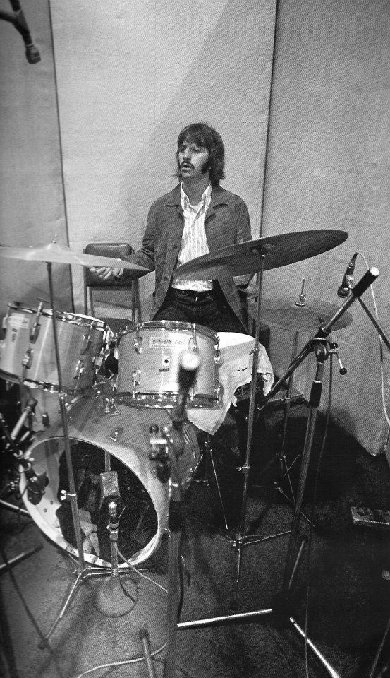 The Beatles' recording sessions 1000 images about The Beatles Recording on Pinterest Revolvers