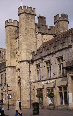 The Bishop's Eye, Wells httpsuploadwikimediaorgwikipediacommonsthu