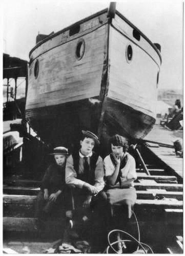 The Boat (film) 119 best Busters The Boat images on Pinterest The boat Silent