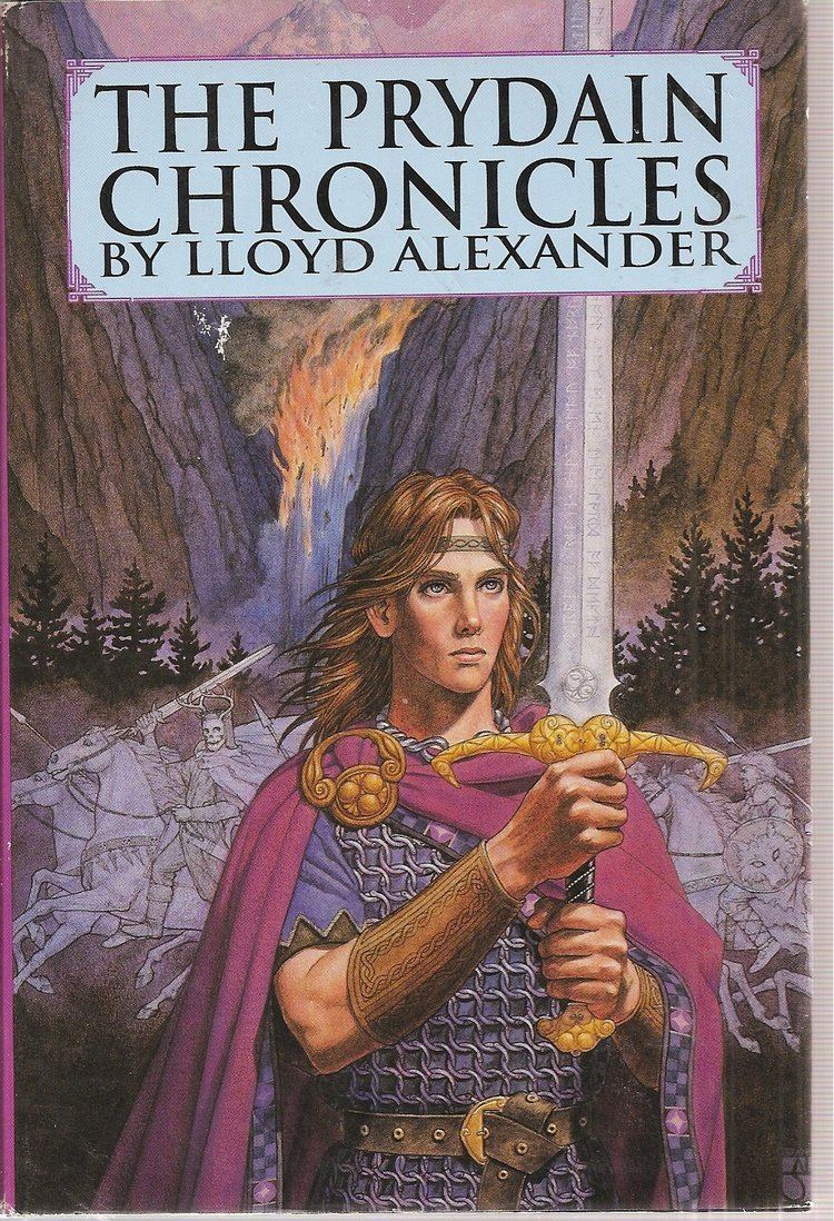 The Chronicles of Prydain The Prydain Chronicles Lloyd Alexander Amazoncom Books