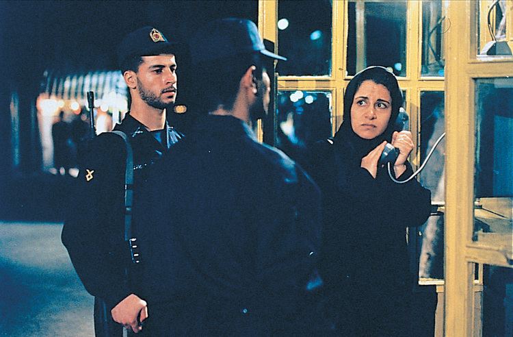 The Circle (2000 film) The Circle Jafar Panahi 2000 Draper on Film