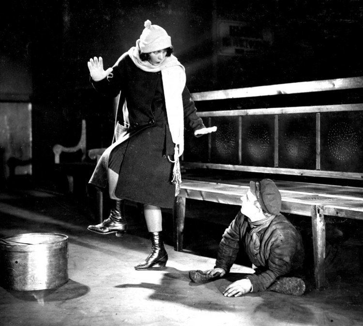 The Girl with a Hatbox The Girl with a Hat Box Yorkshire Silent Film Festival