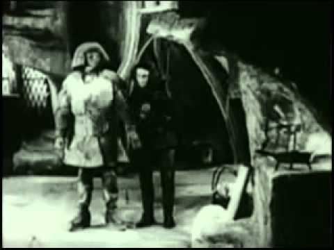 The Golem (1915 film) Der Golem 1915 Paul Wegener and Henrik Galeen YouTube