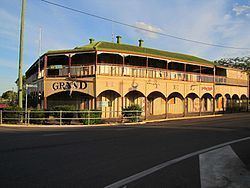 The Grand Hotel, Hughenden httpsuploadwikimediaorgwikipediacommonsthu