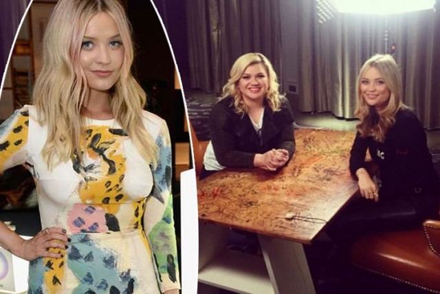 The Hot Desk Laura Whitmore The Hot Desk Kelly Clarkson interview