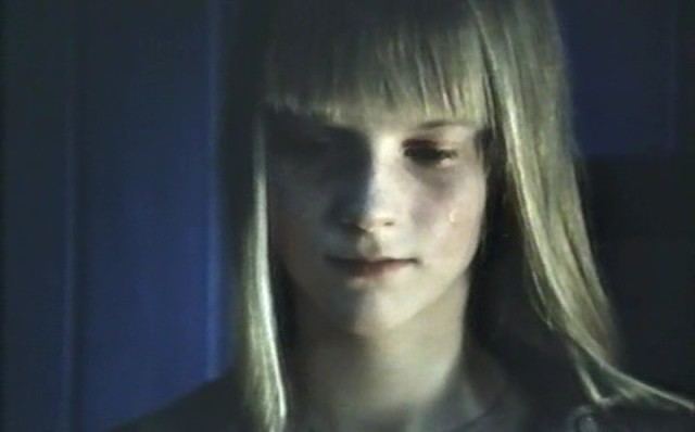 Hilde Nyeggen Martinsen crying in a movie scene from the 1987 film, The Ice Palace