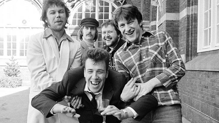 The Kursaal Flyers Kursaal Flyers New Songs Playlists Latest News BBC Music