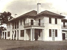 The Lodge (Australia) httpsuploadwikimediaorgwikipediacommonsthu