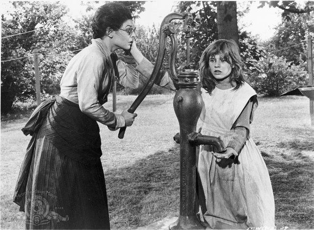 The Miracle Worker (1962 film) Watch The Miracle Worker 1962 Movie Download in HD Anne sullivan