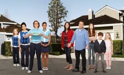 The Neighbors (2012 TV series) The Neighbors canceled TV shows TV Series Finale