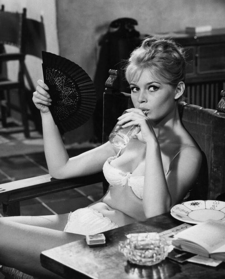 The Night Heaven Fell Brigitte Bardot The night heaven fell 1958 People Pinterest