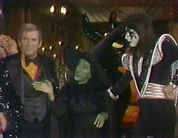 The Paul Lynde Halloween Special THE PAUL LYNDE HALLOWEEN SPECIAL WITH BETTY WHITE KISS WITCHIEPOO