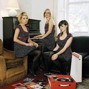 The Pipettes The Pipettes Listen and Stream Free Music Albums New Releases