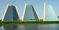 The Pyramids (Indianapolis) httpsuploadwikimediaorgwikipediacommonsthu
