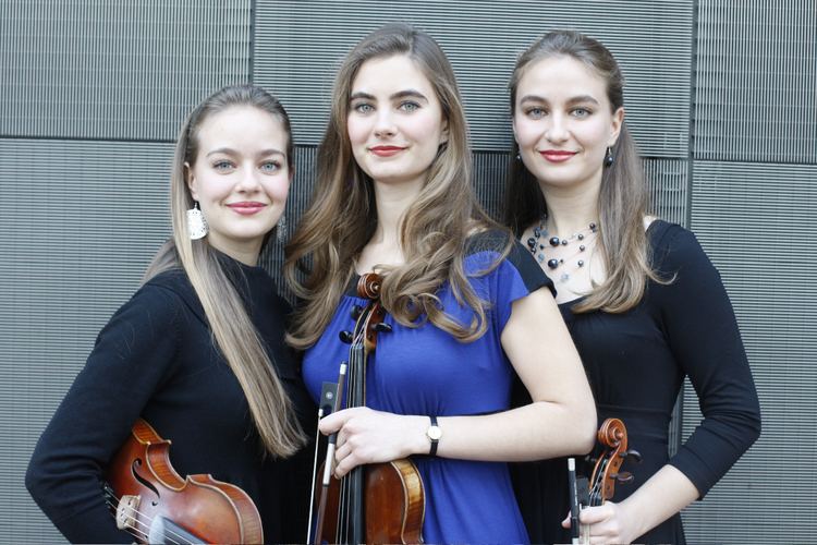 The Quebe Sisters Band The Quebe Sisters Western Swing amp TexasStyle Fiddle Folklife Today