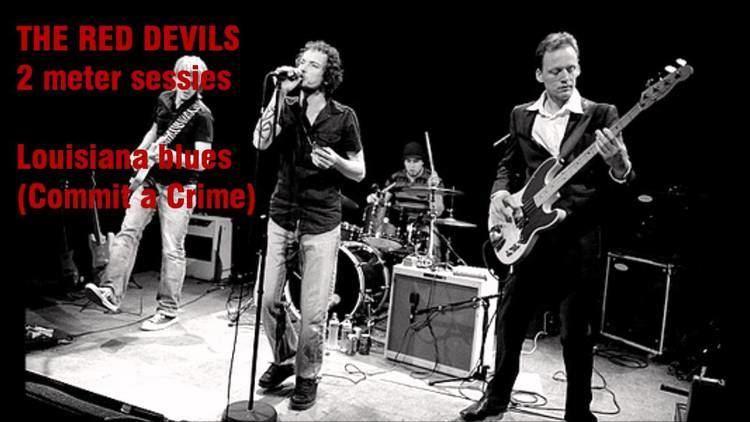The Red Devils (blues band) 90s blues legends The Red Devils and Lester Butler Black Bull Blues