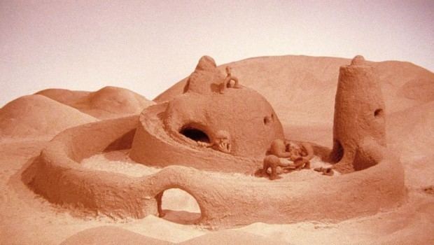 The Sand Castle (film) prettycleverfilmscomfiles201407TheSandCastl