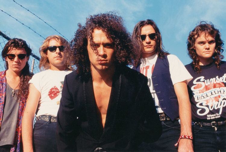 The Screaming Jets THE SCREAMING JETS OFFICIAL WEB SITE gallery
