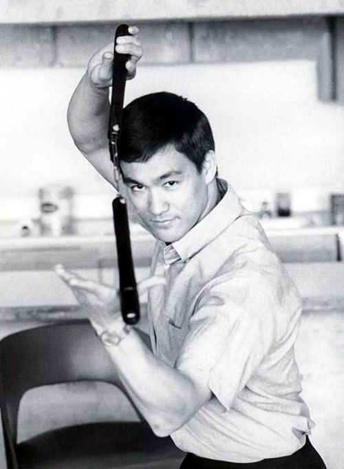The Superhuman And The Father of Mixed martial Arts BRUCE LEE The Superhuman And The Father of Mixed martial Arts BRUCE LEE